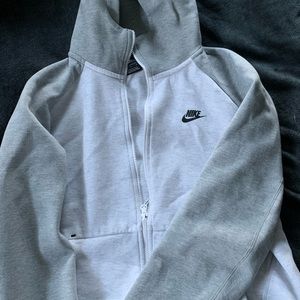 nike zip up jacket